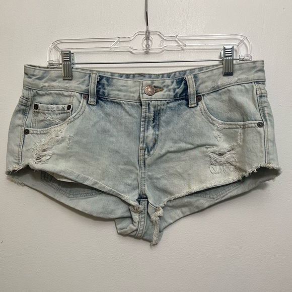 BDG Urban Outfitters Dolphin Low Rise Micro Denim Shorts Sz.‎ 28 - Picture 6 of 12